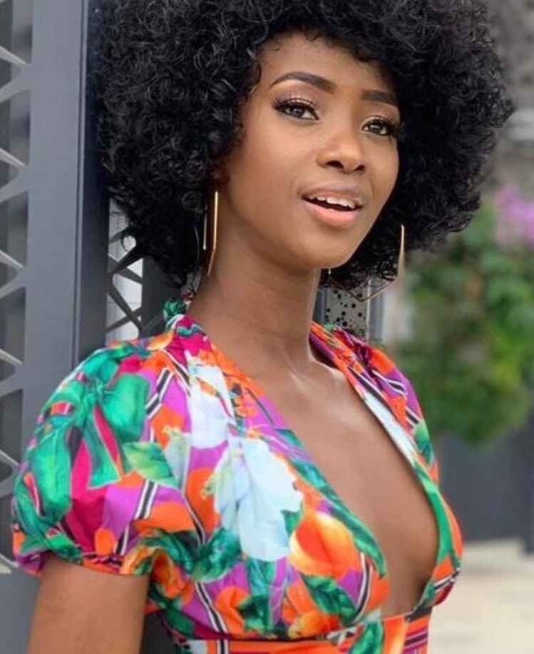 /artistas/imgs/Sandra Gomes.jpg